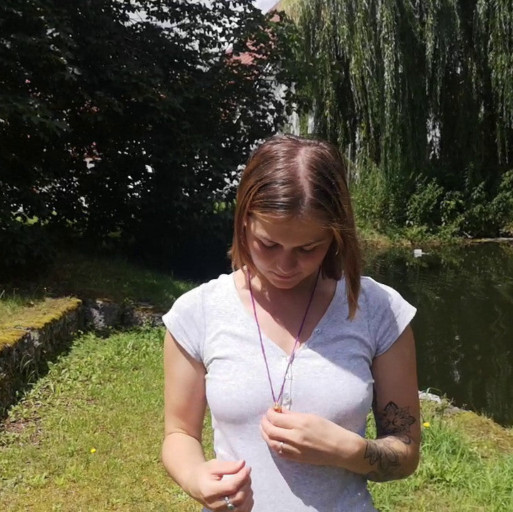 Herzkohärenz Kristallwirbel® Schmuckanhänger „Kingdom Daylight" Bronze-Gold | Tantalum, Hafnium und Nuummit