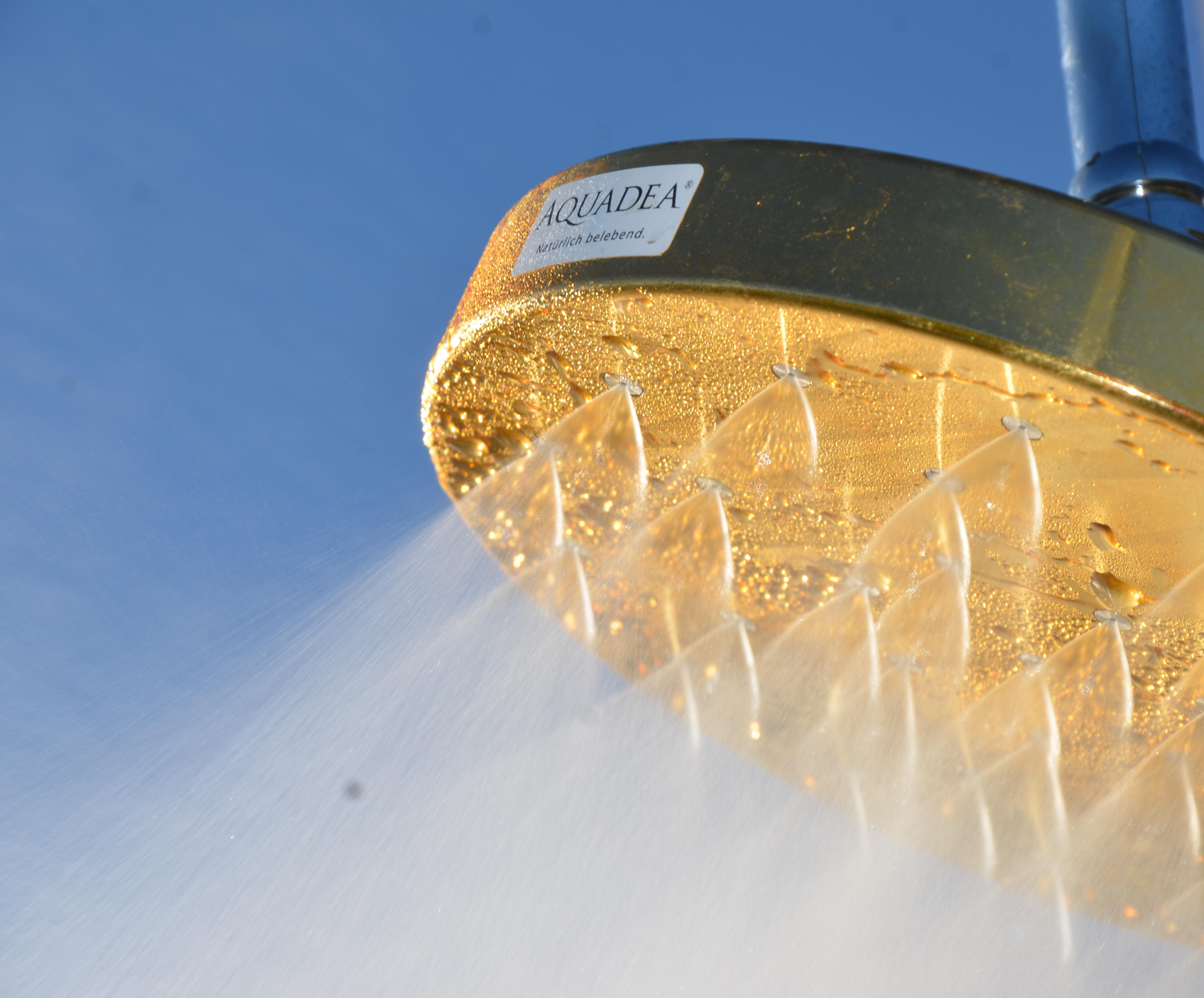 Kristallwirbel® Dusche "Duschportal Gold" Maxi-Regen-Dusche | Titan-Gold