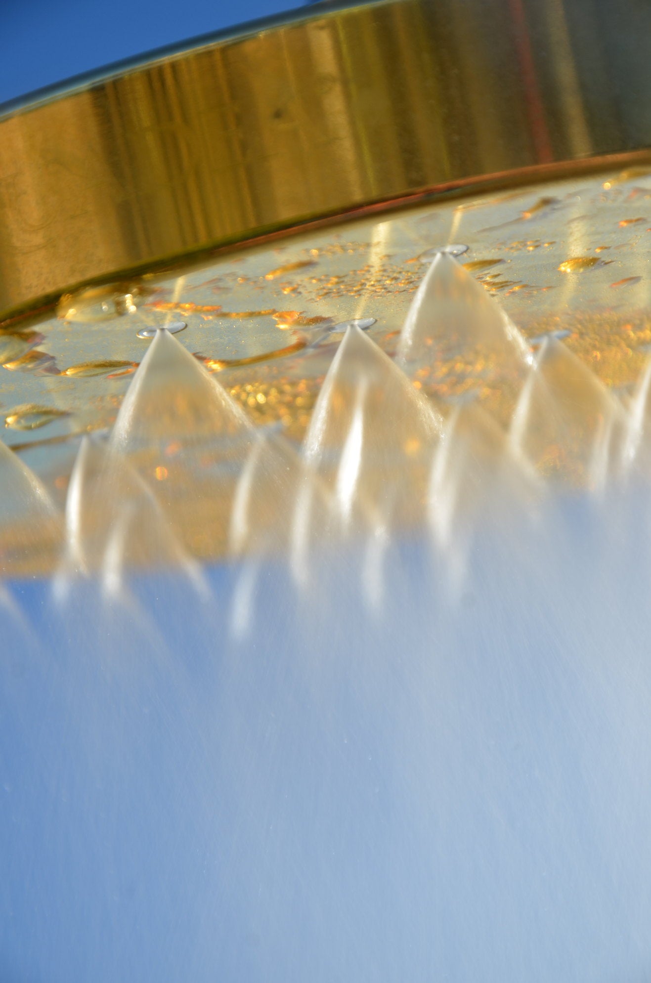 Kristallwirbel® Dusche "Duschportal Gold" Maxi-Regen-Dusche | Titan-Gold