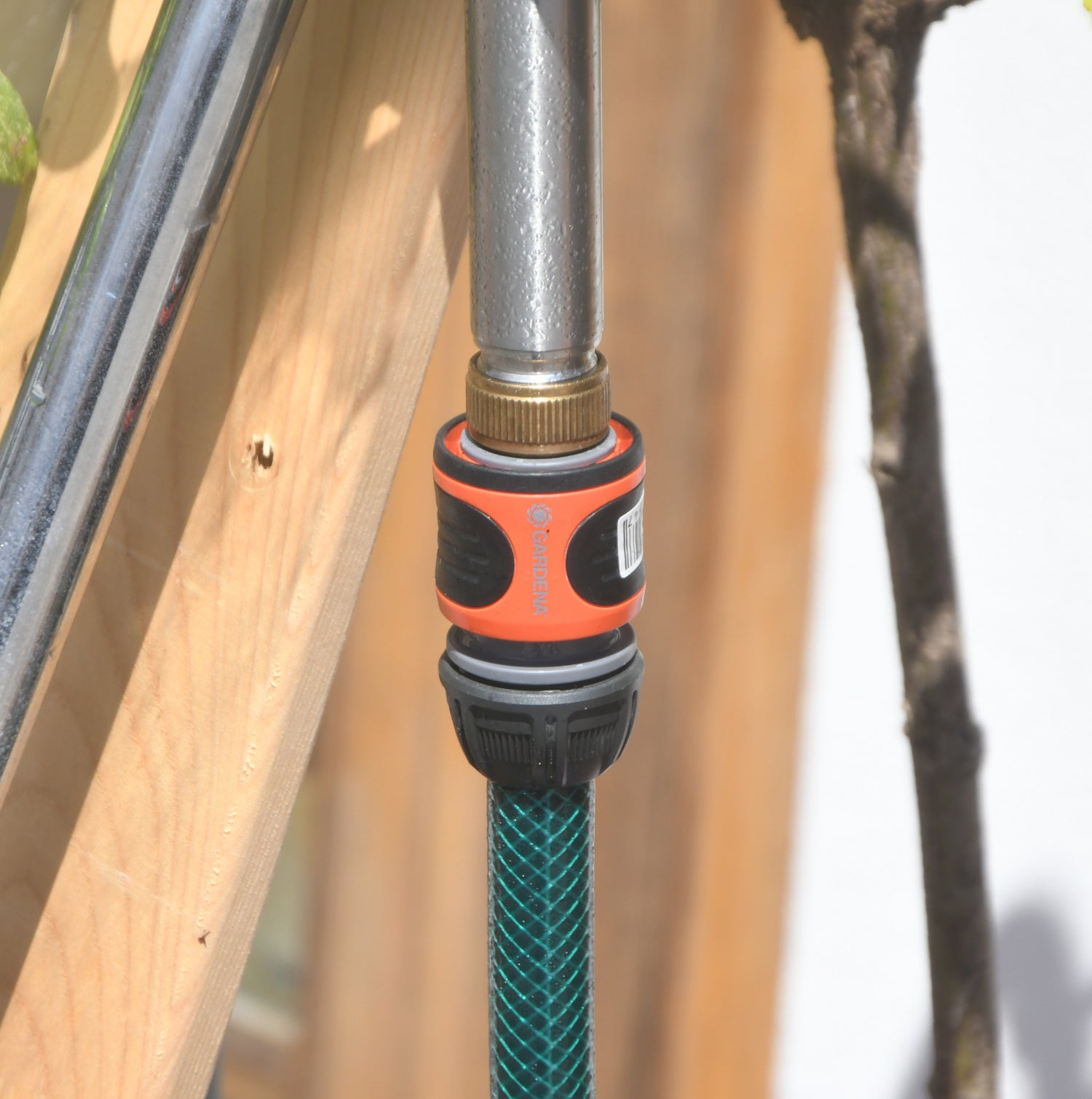 Sistema de conexión adaptador compatible con Gardena, rosca interior de 1/2", latón cromado
