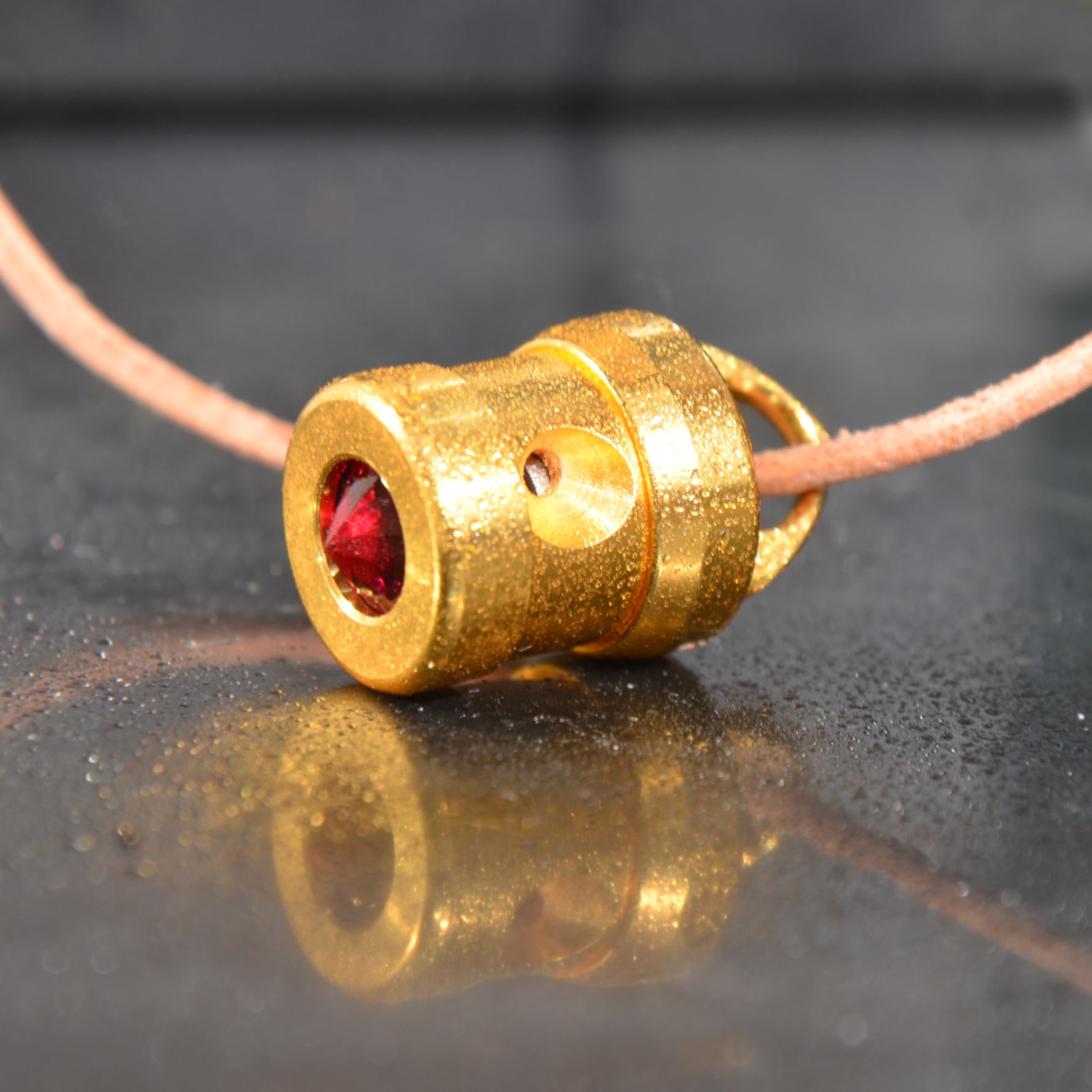 Cohérence One Smaragd - Gold |   Herzkohärenz Anhänger   -  Gold, Smaragd, Tantal, Highflow, Rubin