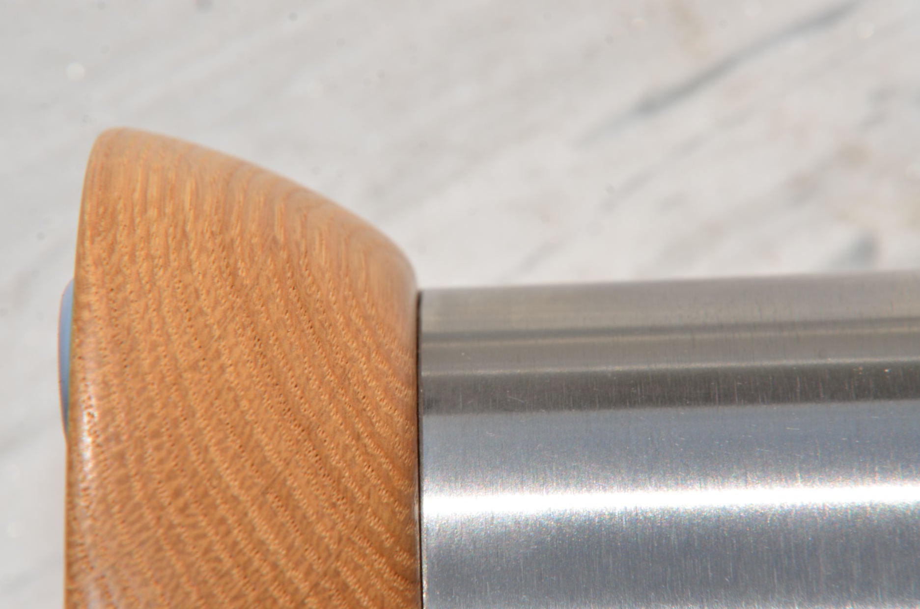 Auftischfilter Okato® Style mit ToneOne Silber-Titan-Bergkristall | Licht. Struktur. Lebendigkeit.