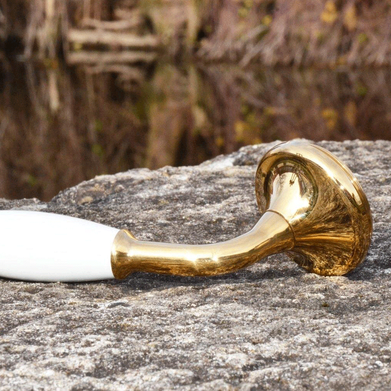 Antikduschgriff goldfarben mit weißem Porzellan & vergoldeter Bronze-Glocke - AQUADEA GmbH